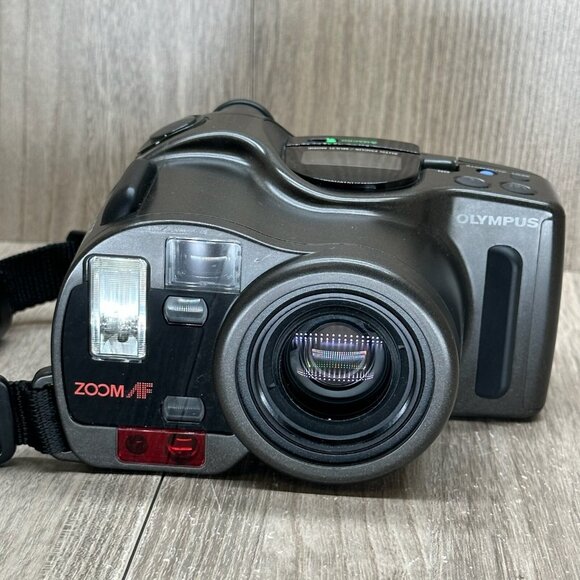 Olympus Infinity SuperZoom 330 AF Point & Shoot 38-105mm  Film Camera Tested - Picture 3 of 13